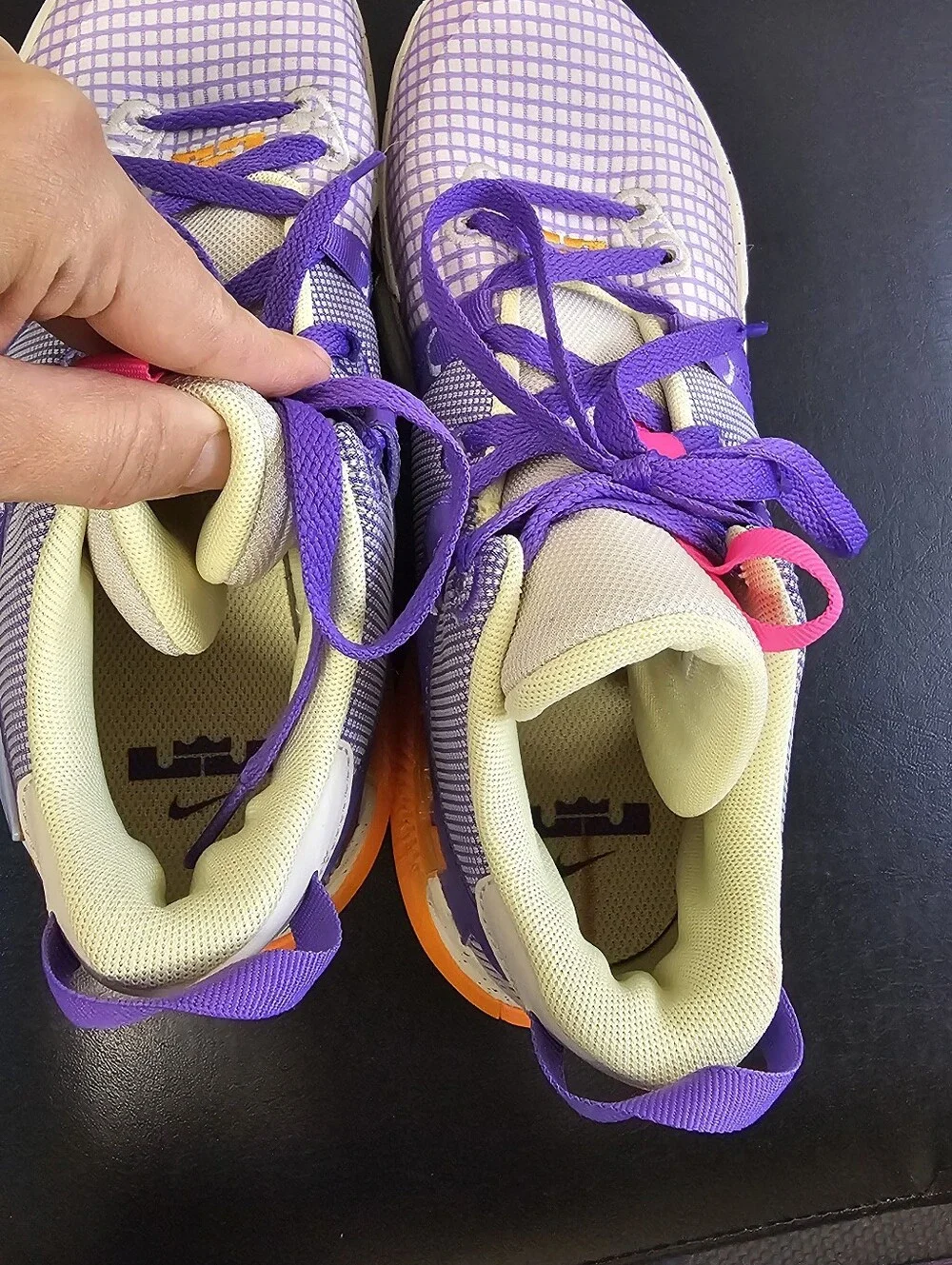 Nike LeBron Witness 7 GS Action Grape Orange Youth Size 6.5Y Basketball Shoes